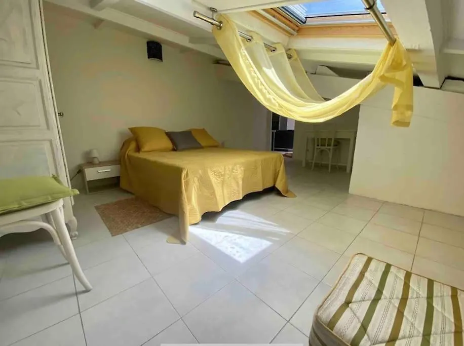 Superbe Appartement Atypique Centre Historique Frejus